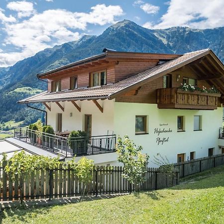 Hofschenke Pfeiftal - Bergwiese San Martino in Passiria Exterior foto
