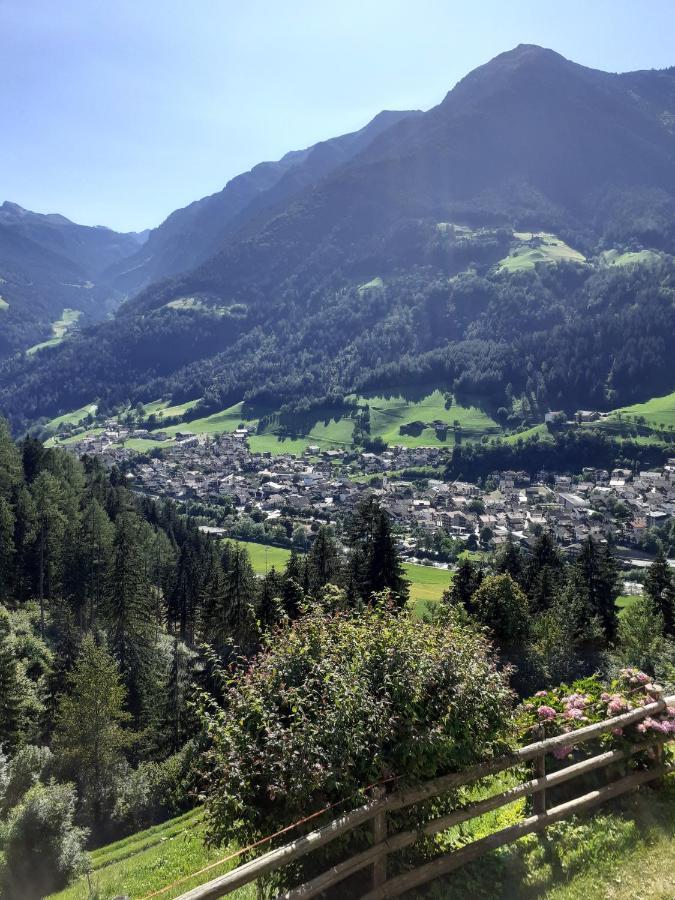 Hofschenke Pfeiftal - Bergwiese San Martino in Passiria Exterior foto